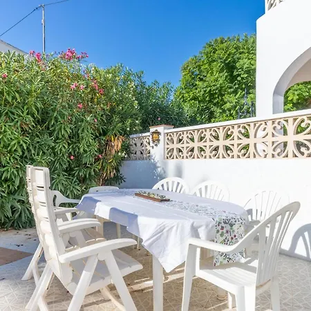 W Pool Seaview In Cometa 别墅 *