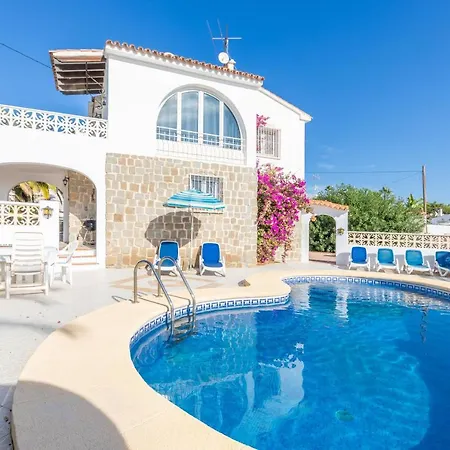 Villa W Pool Seaview In Cometa