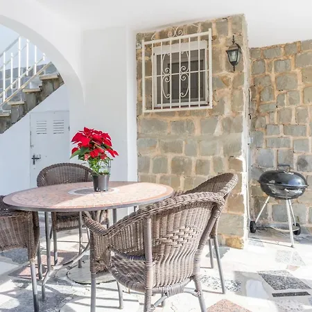 Villa W Pool Seaview In Cometa *