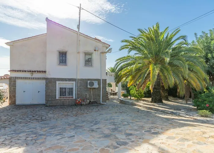 Villa W Pool Seaview In Cometa *